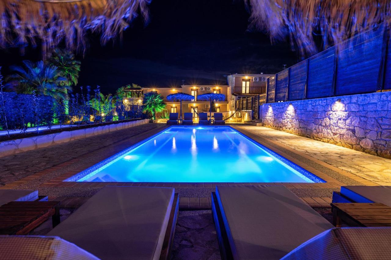 Palmrise Luxury Villas By Travel Pro Services - Nea Skioni Halkidiki Exterior photo