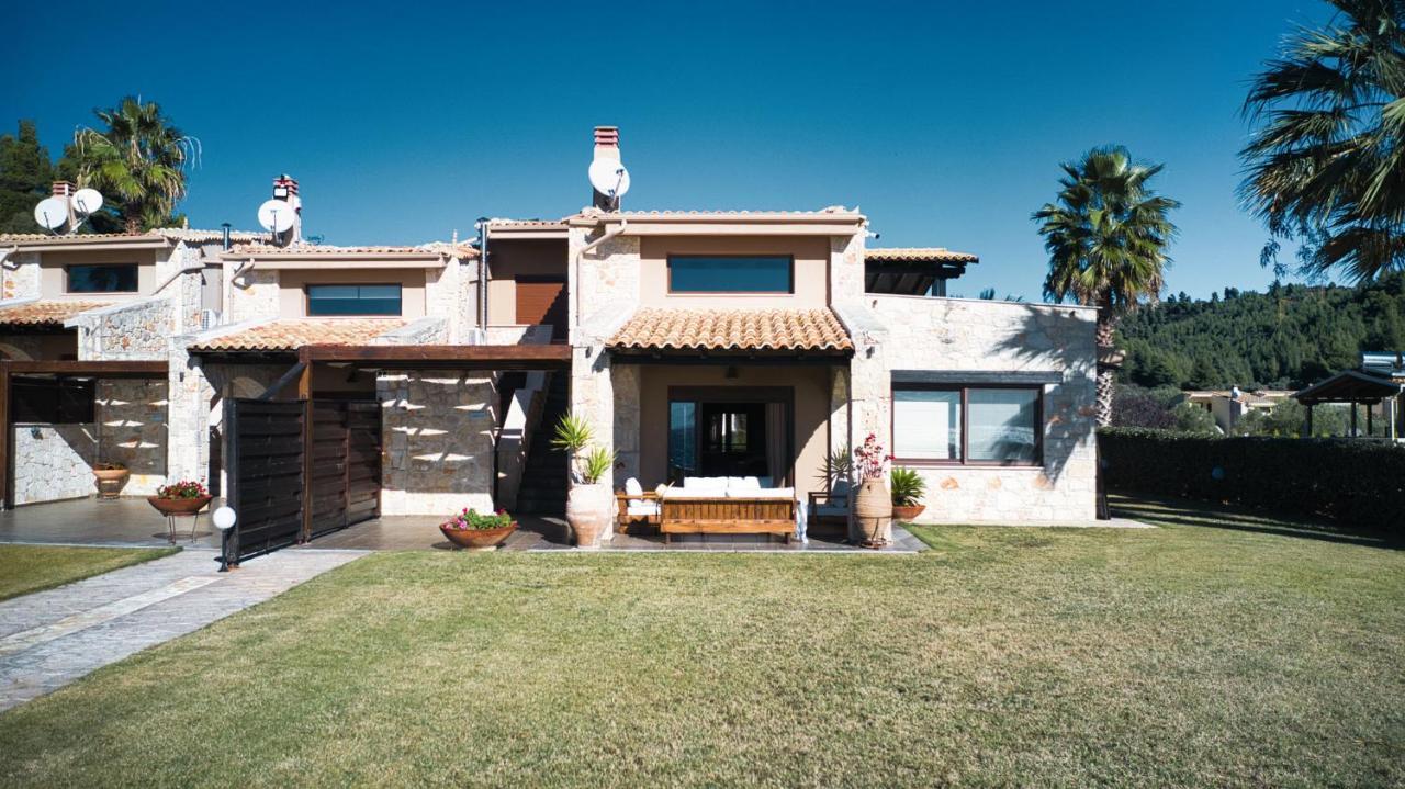 Palmrise Luxury Villas By Travel Pro Services - Nea Skioni Halkidiki Exterior photo
